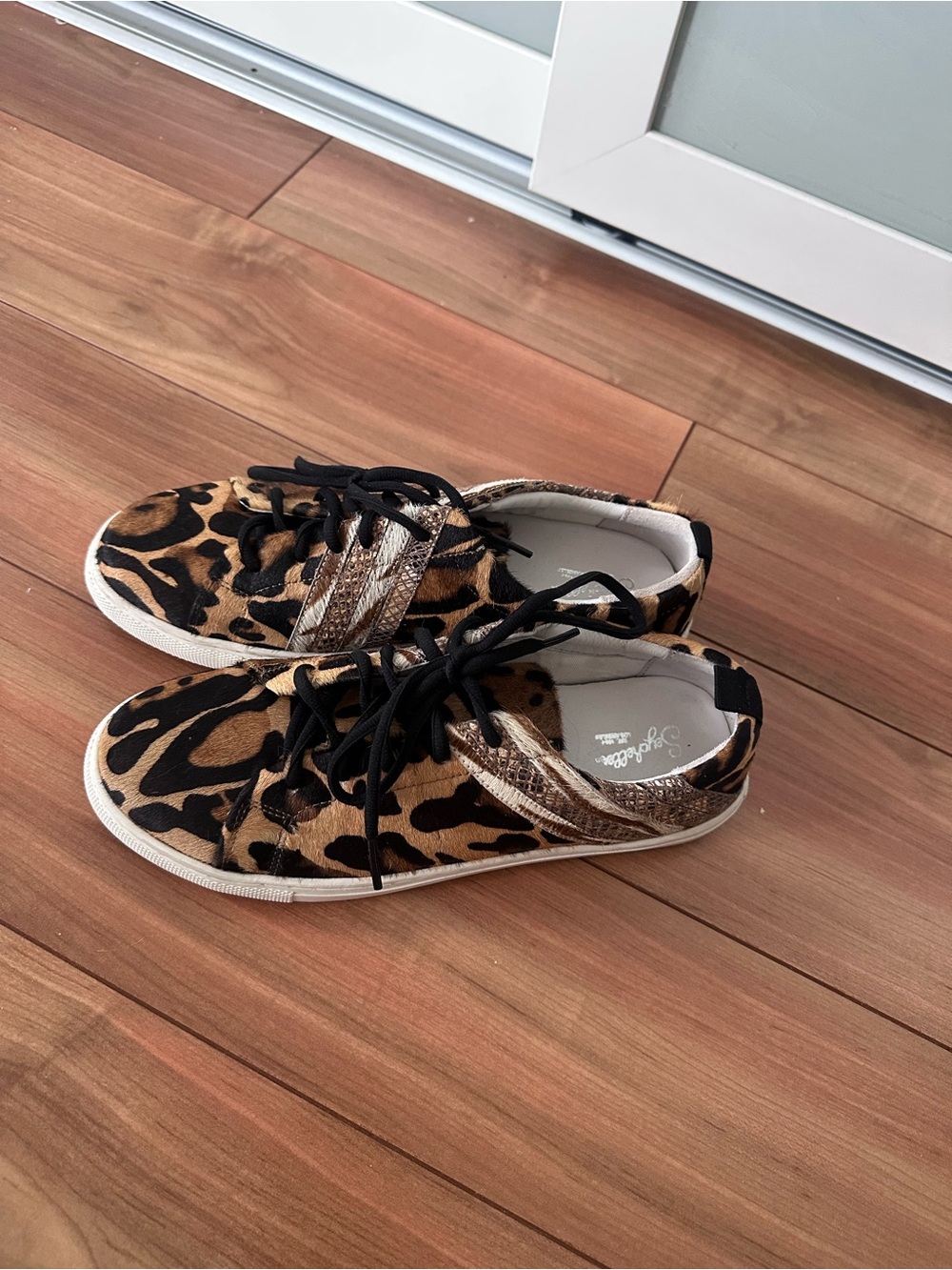 Leopard Print Lace-Up Women’s Sneakers 9.5 Calf Hair